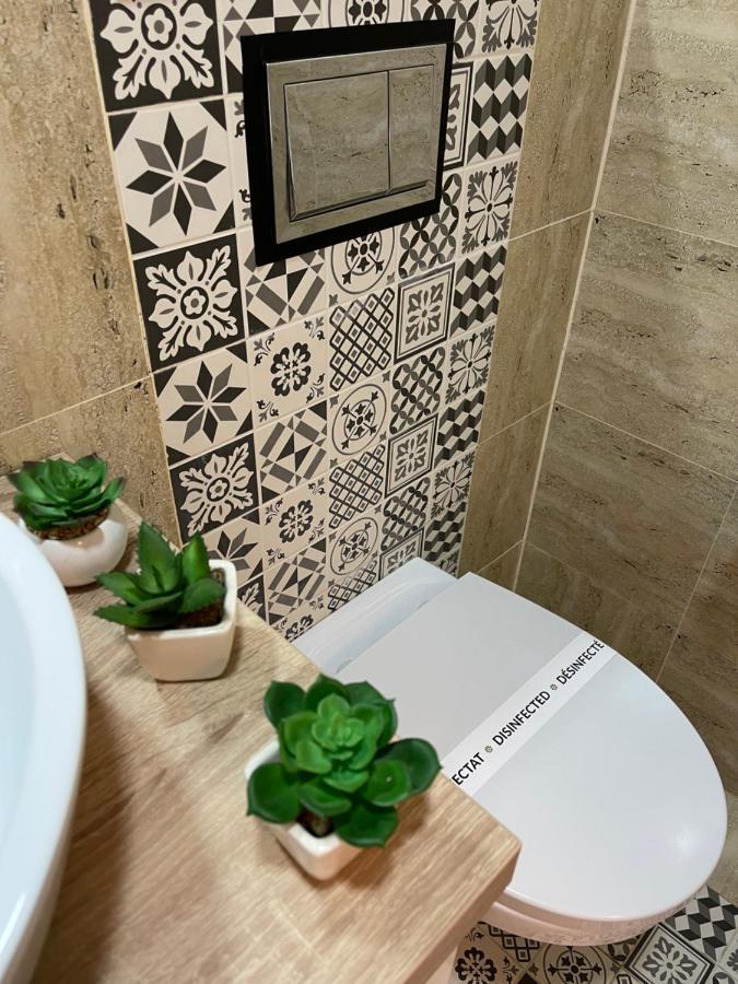 Treasure Luxury Apartment Palace Букурещ Екстериор снимка